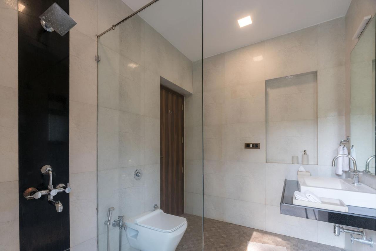 The Leaf By Stayvista - An Enchanting Escape Offering A Pool, Terrace, Lush Lawn, Contemporary Interiors, And Indoor Games آليباغ المظهر الخارجي الصورة